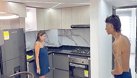 Se Va El Agua En La Unidad Y Hago Venir A Chorros A La Puta Embarazada De Mi Vecina 21 Min