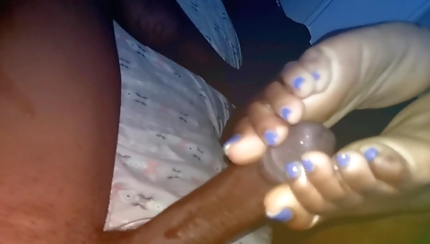Amateur couple fuck together and have a nice footjob