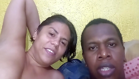 Big black cock gets used in a hot and hot amateurensual film