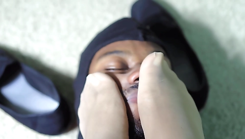 Hot sex video of girl in black stockings and cum on foot