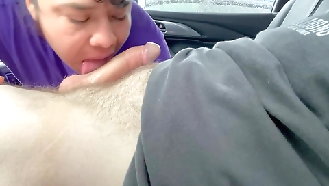 Latina milf fucks on the bed and gets oral creampie