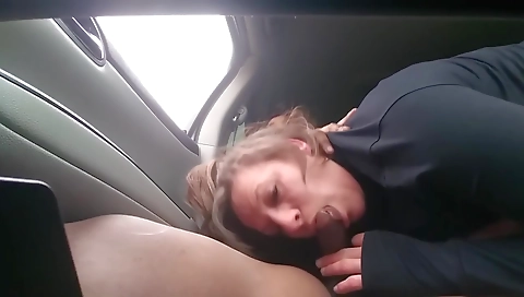 Amateur blonde gets her mouth covered with a big dick