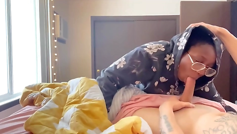 Blonde ebony milf gets fucked on the bed in a couple of POV video