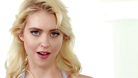 Blonde chick plays with her pussy in a homemade video